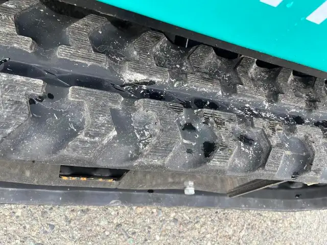 2024 agt Industrial Green QH13R Mini Excavator 420CC Gas Engine  in Heavy Equipment in Richmond - Image 25