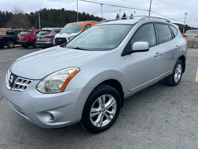 2013 NISSAN ROGUE SV AWD ONLY 135000KMS