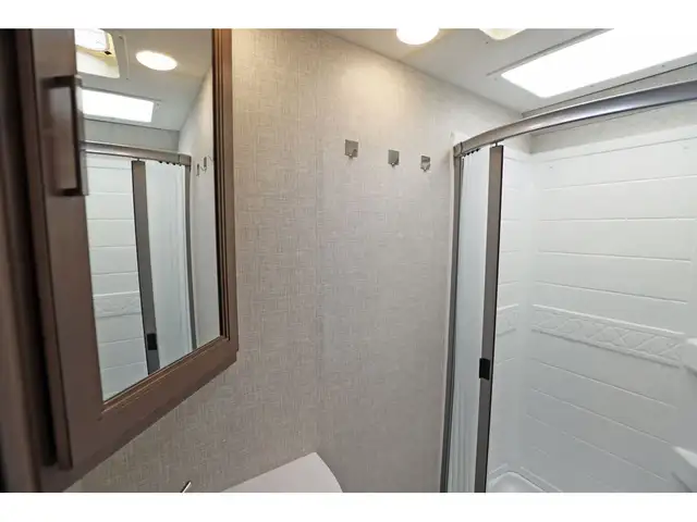 2022 Thor Motor Coach Quantum KM24 1 extension ! Sprinter Merced in RVs & Motorhomes in Laval / North Shore - Image 18