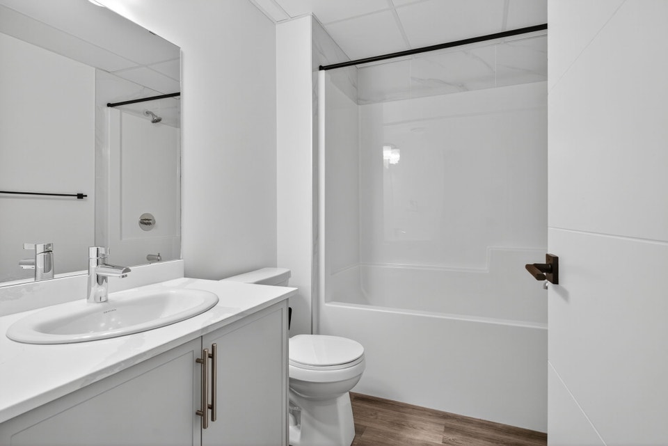 Studio APT for rent in South Edmonton!! ONE MONTH FREE!! 5