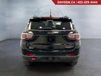The 2018 Jeep Compass Trailhawk 4x4 is built for drivers who want rugged capability without sacrific... (image 5)