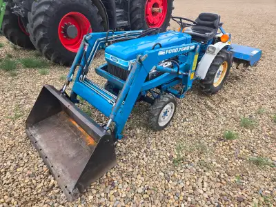 Ford 1210 828 Hours 16hp Diesel Hydrostatic Transmission FWA Loader With Bucket Rear 3pt Hitch Ford...
