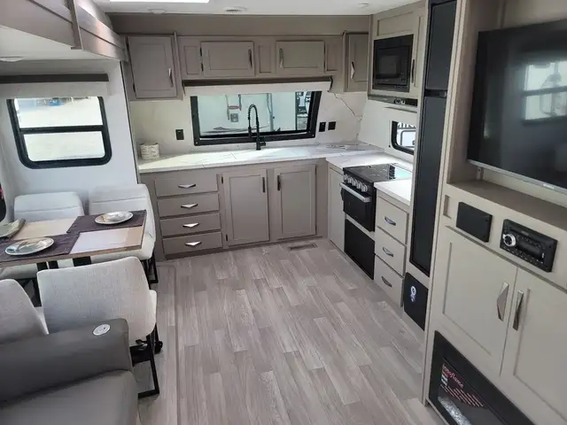 2024 K-Z Connect 282 FKK in Travel Trailers & Campers in Penticton - Image 10