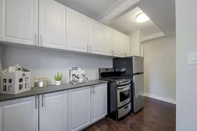 Studio Apartment for Rent - 338-342 Donlands Ave