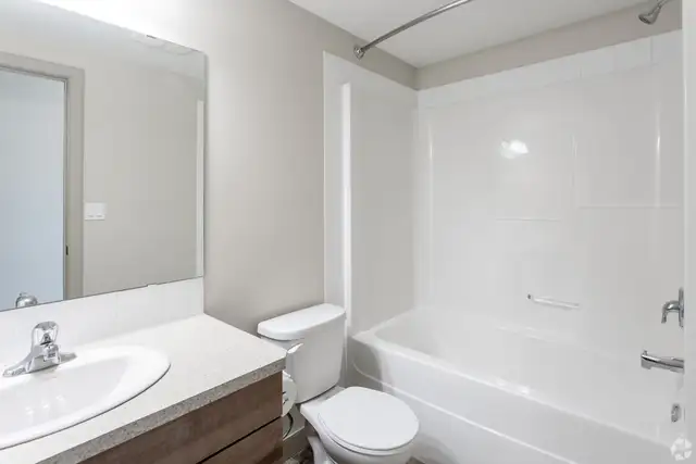 2 Bedroom 2 Bathroom in Sylvan Lake in Long Term Rentals in Red Deer - Image 19