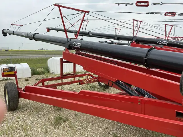 2024 AGI X2 13x74 CBR Swing Auger in Farming Equipment in Edmonton - Image 7