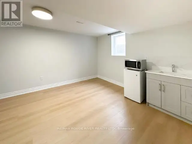BASEMENT #2 - 1869 BROOKSHIRE SQUARE Pickering (Liverpool), Onta in Long Term Rentals in Oshawa / Durham Region - Image 7
