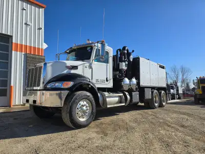 Great condition 2019 Peterbilt 348 w/ attached Rival T7 Hydrovac: -Robuschi 105 Blower (3960 hrs) -I...