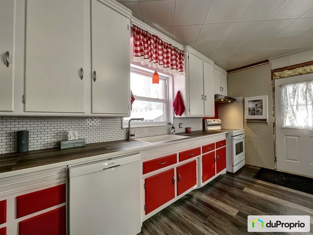 $229,900 - 2 Storey for sale in St-Alexis-Des-Monts — photo 2