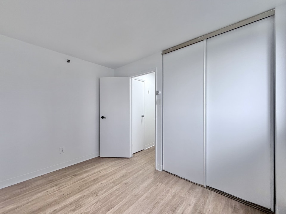4 et demi - Tout inclus avec électros - Rosemont - Disponible! 5