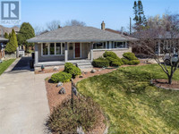 542 BERTHA AVENUE Windsor, Ontario