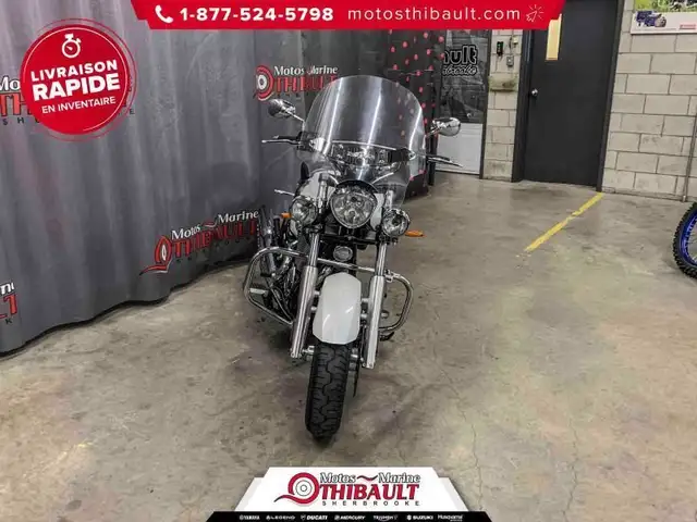 2013 Victory Motorcycles BOARDWALK in Street, Cruisers & Choppers in Sherbrooke - Image 9