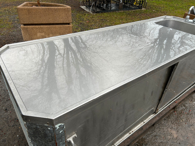 Comptoir lavabo en inox dans Autres équipements commerciaux et industriels  à Drummondville - Image 3