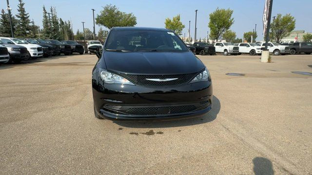 2026 Chrysler Grand Caravan SXT | Remote Start | 10 Inch in Cars & Trucks in Edmonton - Image 4
