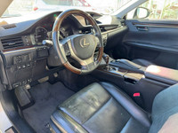 This 2013 Lexus ES 350 Technology package fuly loaded features a lower, progressive profile and clea... (image 7)