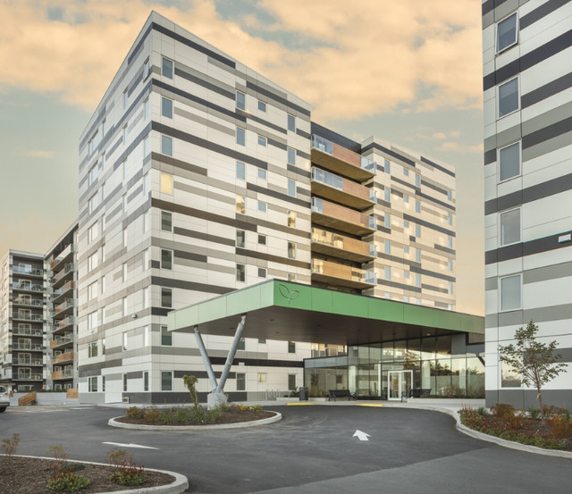 Beautiful 2 Bedroom + DEN Apartment in Dartmouth for February Long