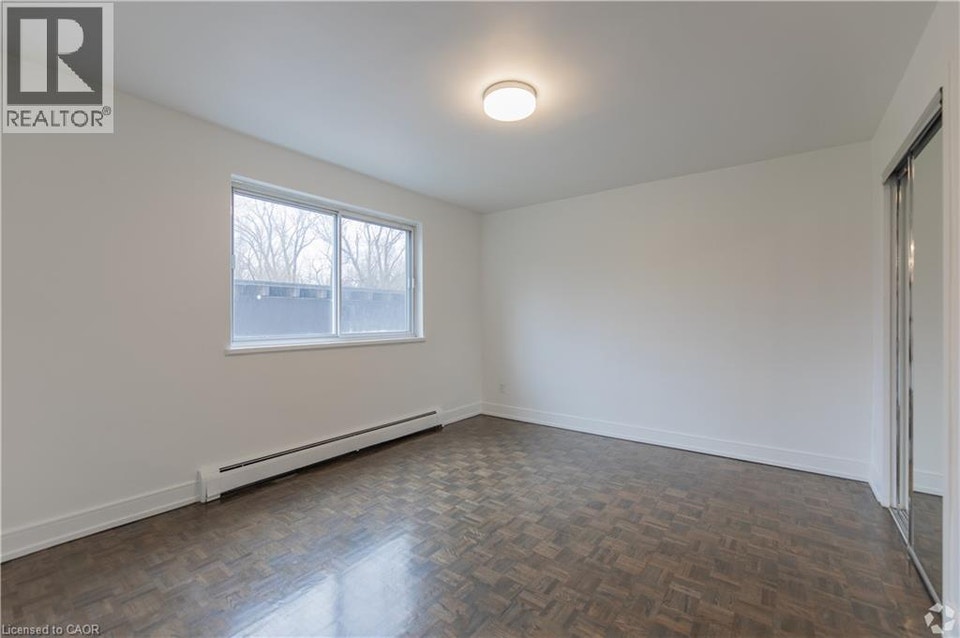 285 ERB Street W Unit# 809 Waterloo, Ontario 5