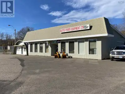 "FABULOUS NEW PRICE!" Come have a look at this well established and highly successful year round bus...