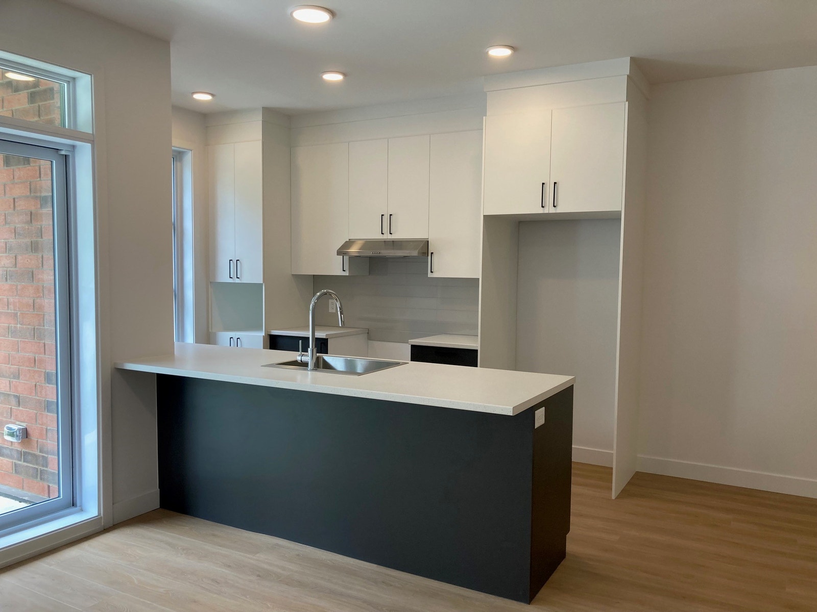 560 rue Girouard Ouest — photo 1