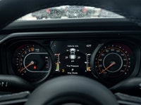 Welcome to Barrie Dodge Chrysler Jeep. Robust 3.6L V-6 engine - Advanced 4x4 drivetrain - Comprehens... (image 3)