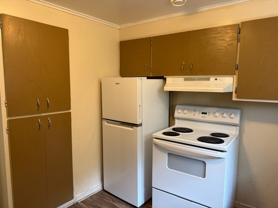 Nice two bedroom apartment in city centre. Heat included!! 3