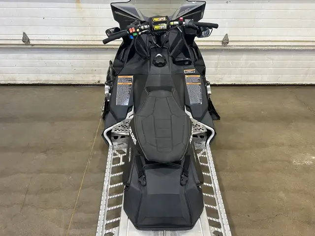 2017 Polaris Assault 800 in Snowmobiles in Moose Jaw - Image 11