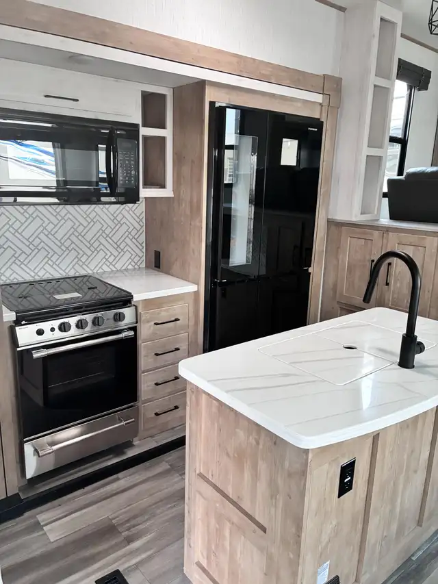 2023 Heartland MILESTONE 370 FLMB in Travel Trailers & Campers in St. Albert - Image 10