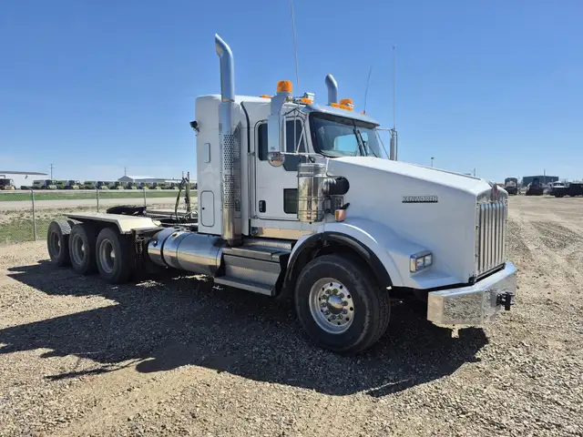 2019 KENWORTH T800 in Heavy Trucks in Saskatoon - Image 3