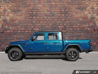 This Jeep Gladiator delivers a Regular Unleaded V-6 3.6 L/220 engine powering this Automatic transmi... (image 2)