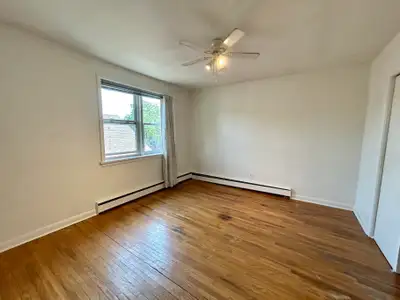 APARTMENT FOR RENT!! Located in the heart of Port Dalhousie, this unit is walking distance to Lakesi...
