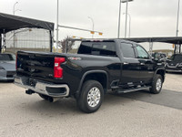 2024 CHEVROLET SILVERADO LTZ CREW CAB 4X4 - 6.6 DURAMAX DIESEL - NO ACCIDENTS - ONE OWNER FEATURES I... (image 4)