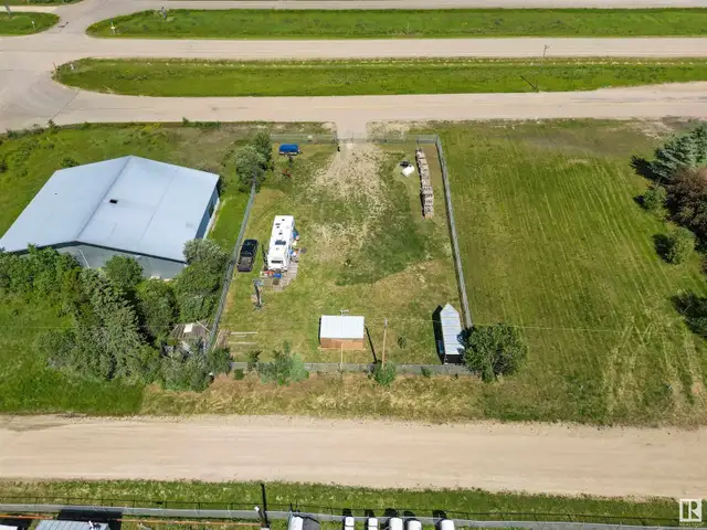 5126 50A ST Cynthia, Alberta in Land for Sale in St. Albert - Image 4