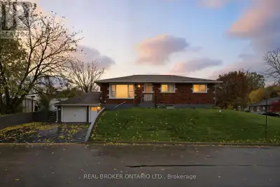 Attention investors and smart owner-occupants. This solid all-brick bungalow is located in a quiet,...