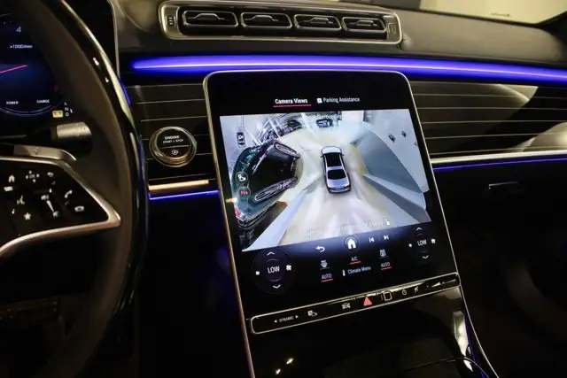 2025 Mercedes-Benz S-Class S 580 4MATIC Sedan in Cars & Trucks in Edmonton - Image 27