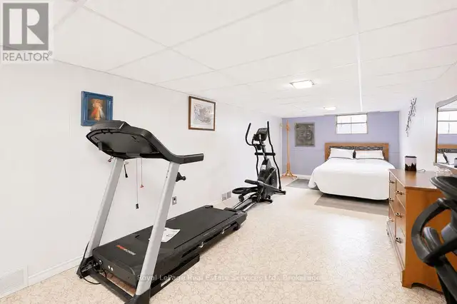 334 TRAGINA AVENUE N Hamilton (Homeside), Ontario in Houses for Sale in Oakville / Halton Region - Image 35