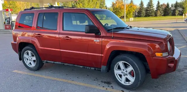 2010 Jeep Patriot 4x4, Manual Transmission Safetied
