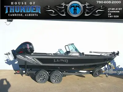 The 2026 1875 Impact XS is built for boaters who want it all—performance, comfort, and all-around ca...