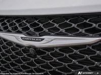 This Chrysler Pacifica boasts a Regular Unleaded V-6 3.6 L/220 engine powering this Automatic transm... (image 9)