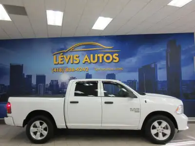 RAM 1500 CLASSIC 2021 EXPRESS V8 5.7 LITRES HEMI 4X4 CREW-CAB BOITE 5.7 PIEDS TOUT ÉQUIPÉ / CAMÉRA D...