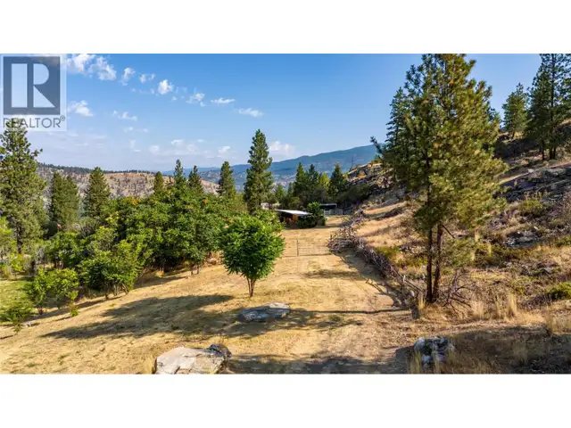 2063 Carmi Road Penticton, British Columbia in Houses for Sale in Penticton - Image 7