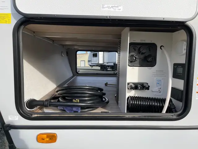 2026 Forest River VIBE EXTREME LITE in Travel Trailers & Campers in Terrace - Image 6