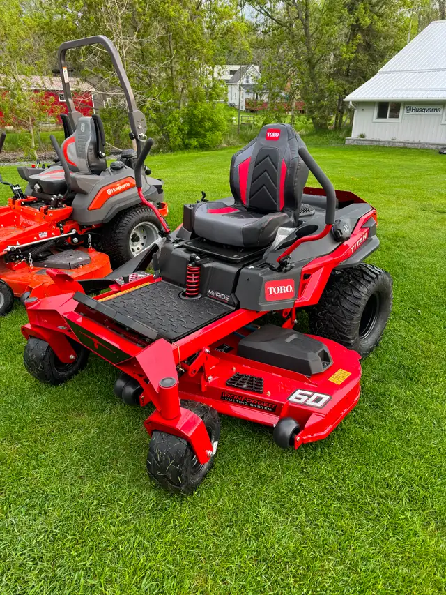 Toro 60" TITAN® MyRIDE® (76614) Zero Turn Mower in Lawnmowers & Leaf Blowers in Belleville - Image 3