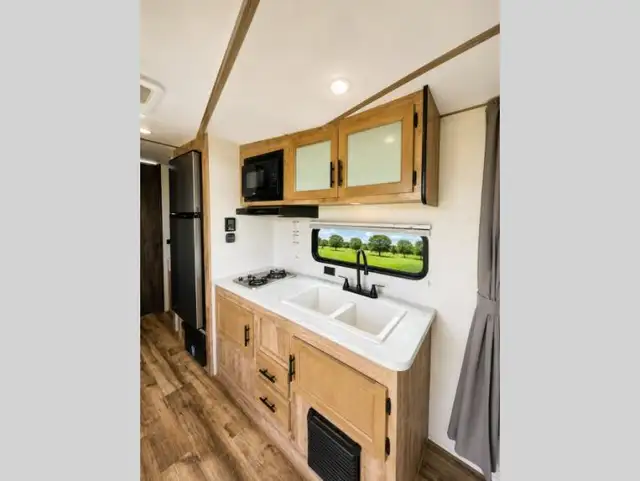 2024 Grand River RV Grand River 25BH in Travel Trailers & Campers in Woodstock - Image 9
