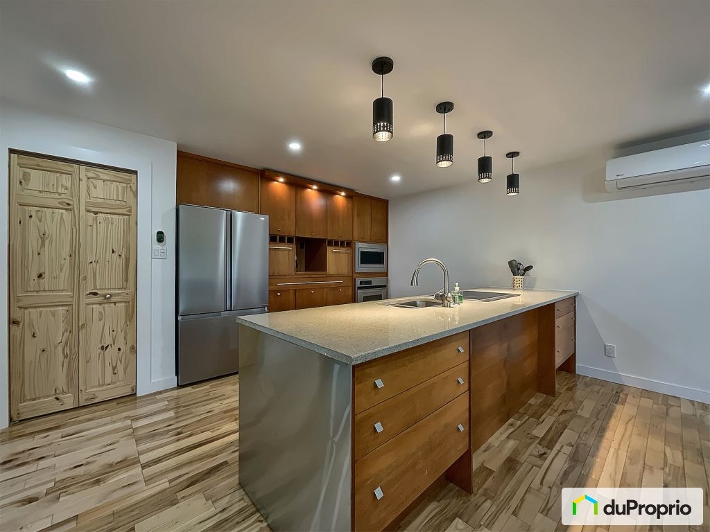 $735,000 - Cottage for sale in St-Mathieu-Du-Parc — photo 3