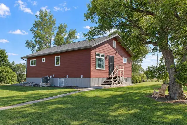 46138 37 E Road Ste Anne Rm, Manitoba in Land for Sale in Winnipeg - Image 2