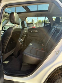 **CARS TRUCKS SUV 4X4 VAN AWD EDMONTON FINANCING AVAILABLE EASY FINANCING ** 2023 GMC TERRAIN SLT AW... (image 8)