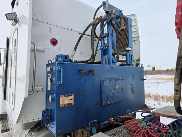 2012 PETERBILT 388 in Heavy Trucks in Saskatoon - Image 46