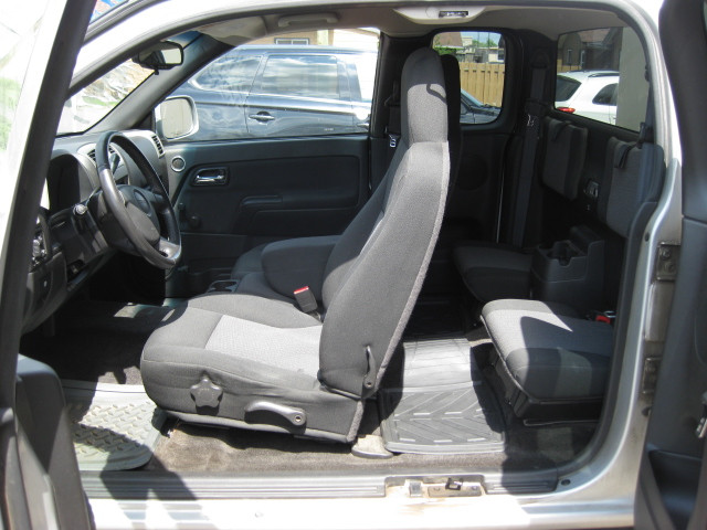 2010 GMC CANYON SLE in Cars & Trucks in Thunder Bay - Image 4