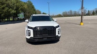 // ACCIDENT FREE!! // Experience full-size family comfort with this 2024 Hyundai Palisade Urban AWD,... (image 2)