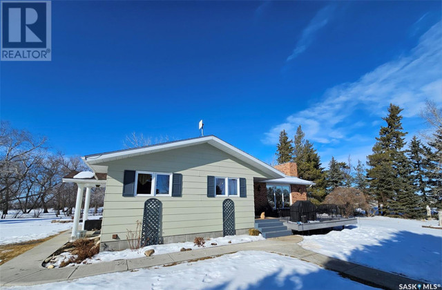 Bone Creek Acreage Bone Creek Rm No. 108, Saskatchewan in Houses for Sale in Swift Current